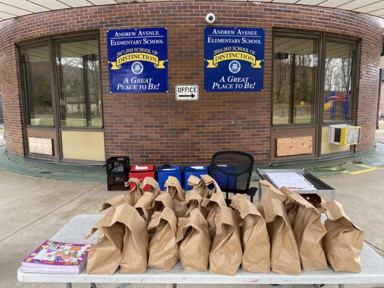 Meal distribution at Naugatuck Public Schools